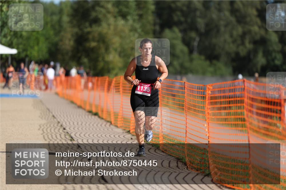 07.09.2025 - 19. Norderstedt Triathlon Michael Strokosch http://msf.ph/oto/8750445 07.09.2025 10:29:58 Laufen 1135 meine-sportfotos.de