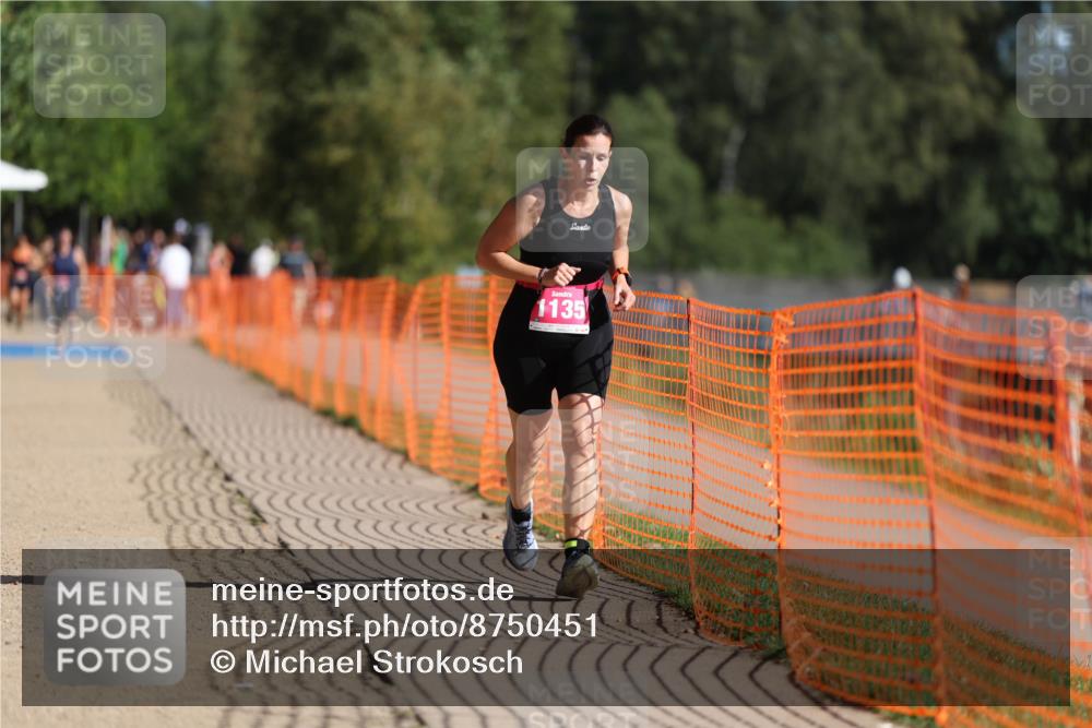07.09.2025 - 19. Norderstedt Triathlon Michael Strokosch http://msf.ph/oto/8750451 07.09.2025 10:29:58 Laufen 1135 meine-sportfotos.de