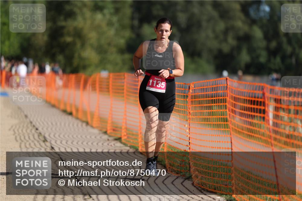 07.09.2025 - 19. Norderstedt Triathlon Michael Strokosch http://msf.ph/oto/8750470 07.09.2025 10:29:59 Laufen 1135 meine-sportfotos.de