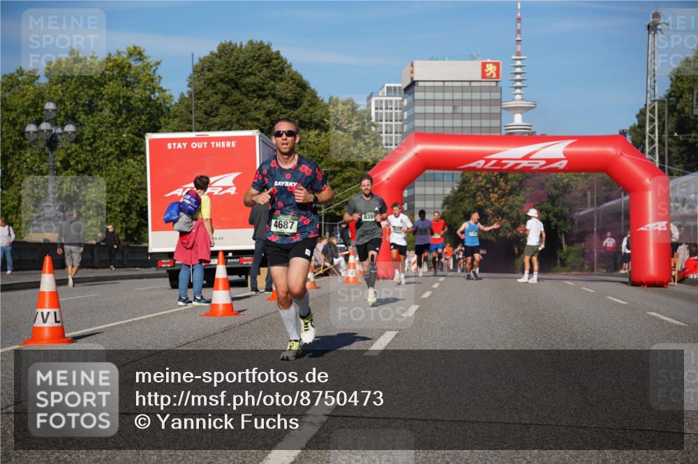 07.09.2025 - BARMER Alsterlauf Yannick Fuchs http://msf.ph/oto/8750473 07.09.2025 09:34:54 Laufen 4687, 8389 meine-sportfotos.de