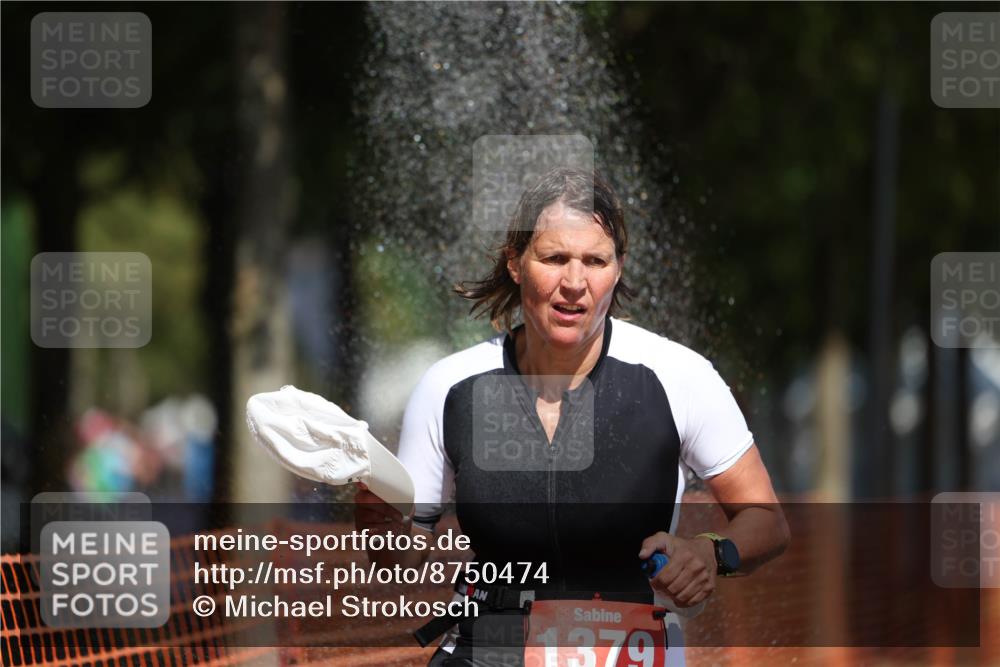 07.09.2025 - 19. Norderstedt Triathlon Michael Strokosch http://msf.ph/oto/8750474 07.09.2025 12:43:19 Laufen 818, 1351, 1379 meine-sportfotos.de