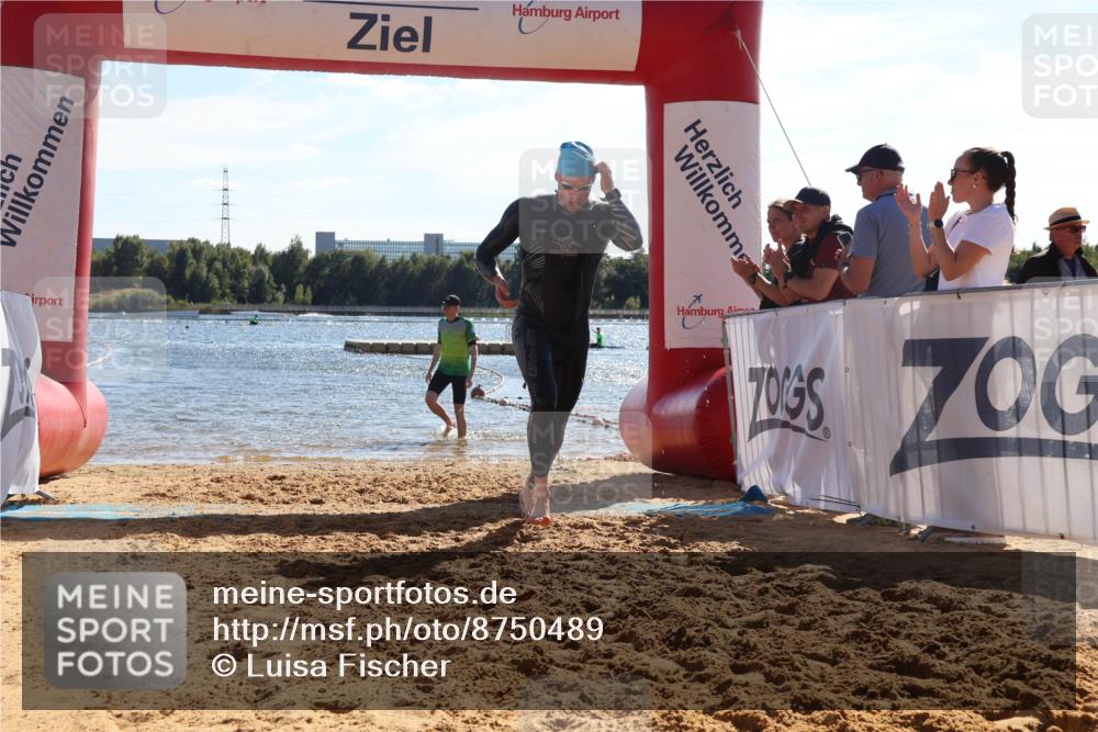07.09.2025 - 19. Norderstedt Triathlon Luisa Fischer http://msf.ph/oto/8750489 07.09.2025 15:26:07 Schwimmen 504 meine-sportfotos.de