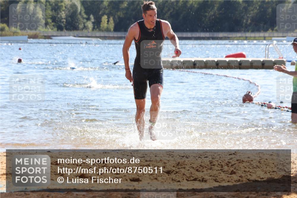 07.09.2025 - 19. Norderstedt Triathlon Luisa Fischer http://msf.ph/oto/8750511 07.09.2025 15:27:06 Schwimmen 522 meine-sportfotos.de