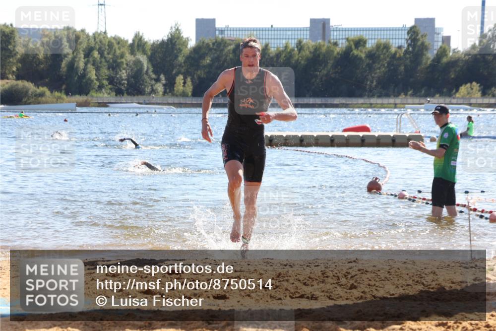 07.09.2025 - 19. Norderstedt Triathlon Luisa Fischer http://msf.ph/oto/8750514 07.09.2025 15:27:06 Schwimmen 522 meine-sportfotos.de
