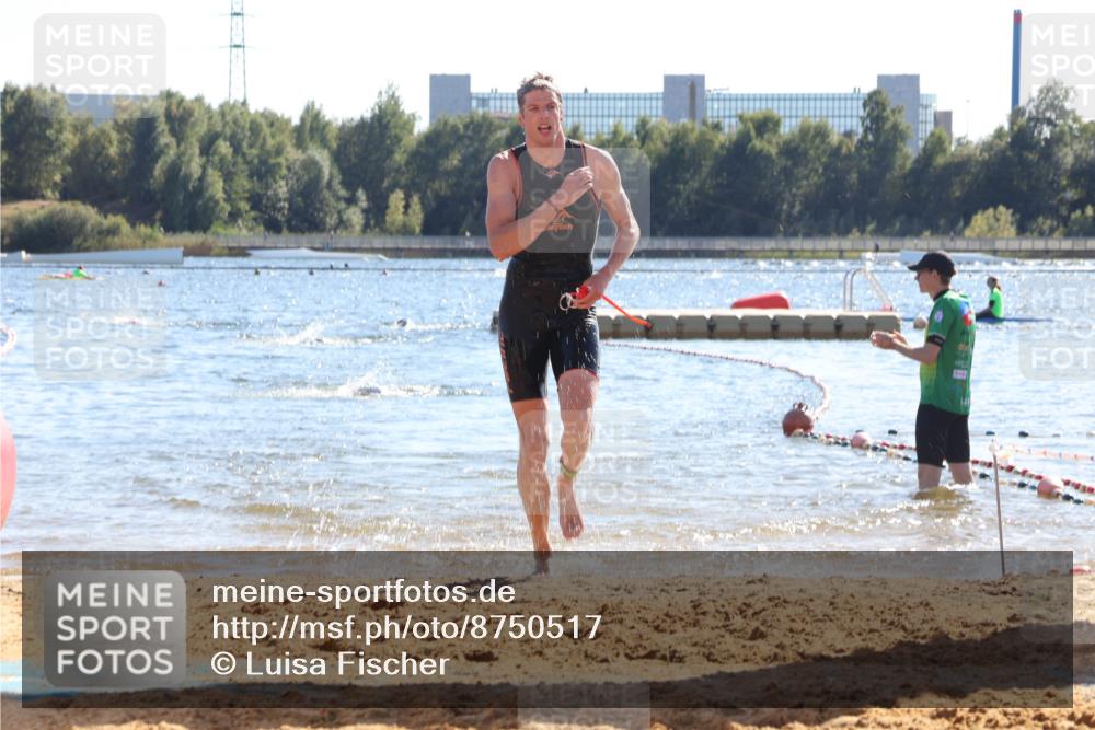 07.09.2025 - 19. Norderstedt Triathlon Luisa Fischer http://msf.ph/oto/8750517 07.09.2025 15:27:07 Schwimmen 522 meine-sportfotos.de