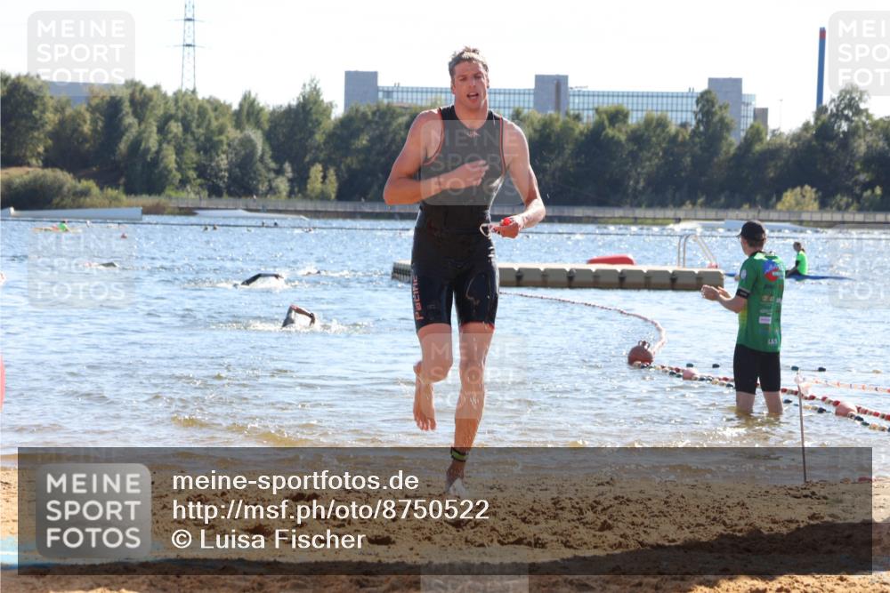 07.09.2025 - 19. Norderstedt Triathlon Luisa Fischer http://msf.ph/oto/8750522 07.09.2025 15:27:07 Schwimmen 522 meine-sportfotos.de