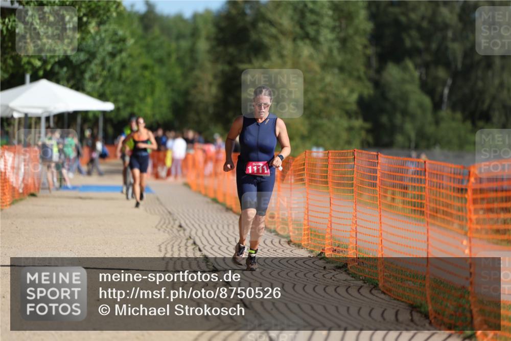 07.09.2025 - 19. Norderstedt Triathlon Michael Strokosch http://msf.ph/oto/8750526 07.09.2025 10:30:15 Laufen 1111 meine-sportfotos.de
