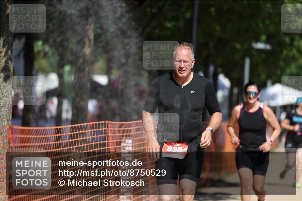 07.09.2025 - 19. Norderstedt Triathlon Michael Strokosch http://msf.ph/oto/8750529 07.09.2025 12:43:30 Laufen 835, 1268, 1380 meine-sportfotos.de