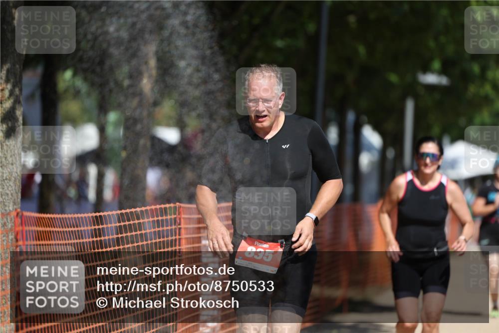 07.09.2025 - 19. Norderstedt Triathlon Michael Strokosch http://msf.ph/oto/8750533 07.09.2025 12:43:30 Laufen 835, 1268, 1380 meine-sportfotos.de