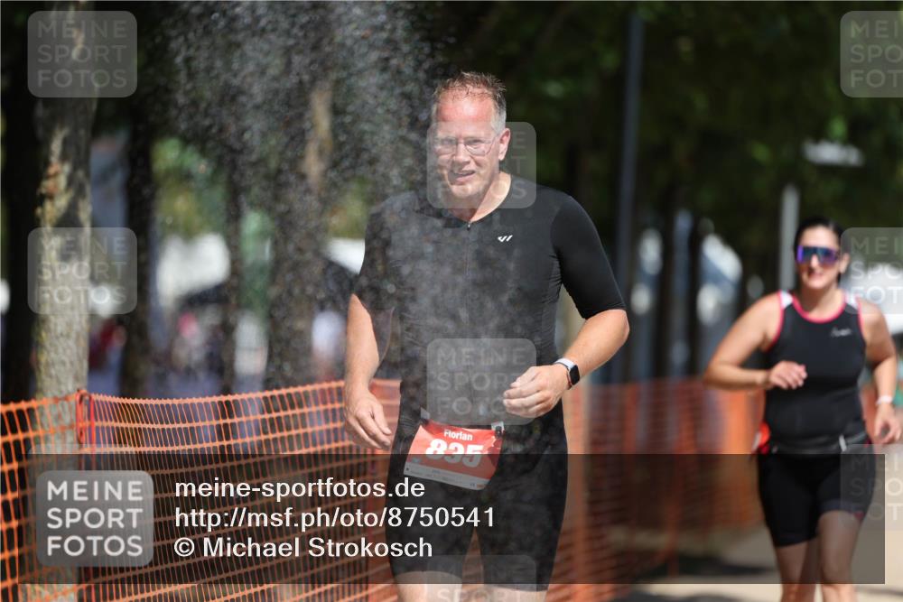 07.09.2025 - 19. Norderstedt Triathlon Michael Strokosch http://msf.ph/oto/8750541 07.09.2025 12:43:31 Laufen 835, 1268, 1380 meine-sportfotos.de