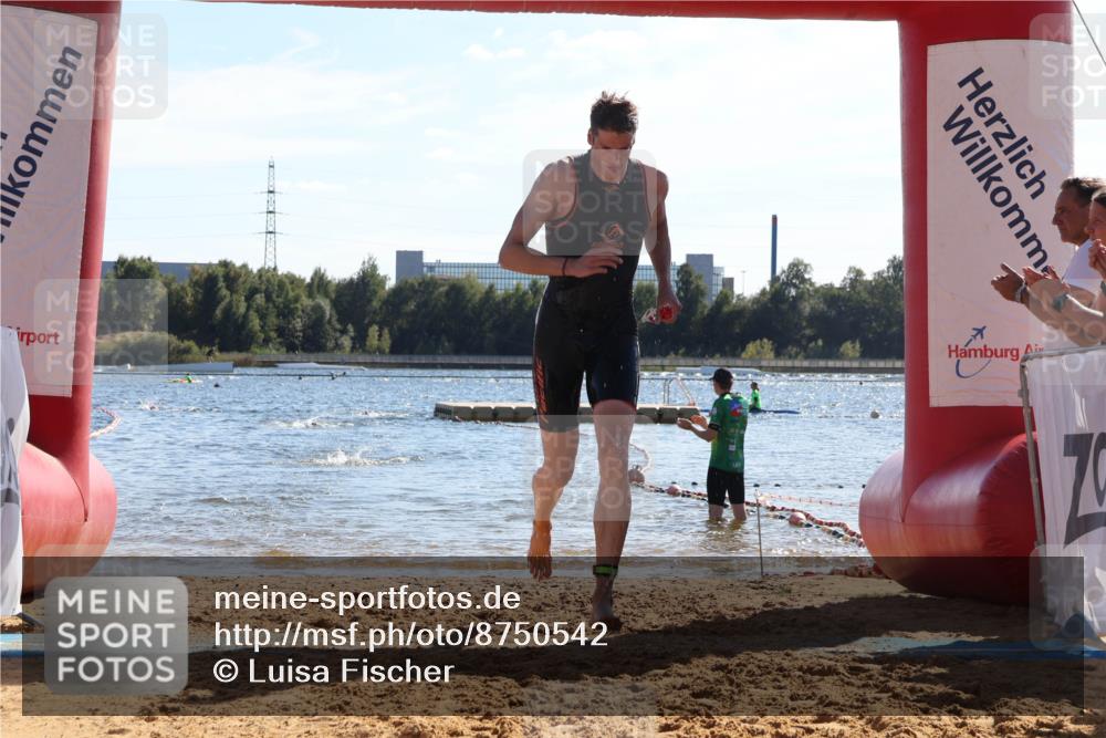 07.09.2025 - 19. Norderstedt Triathlon Luisa Fischer http://msf.ph/oto/8750542 07.09.2025 15:27:08 Schwimmen 522 meine-sportfotos.de