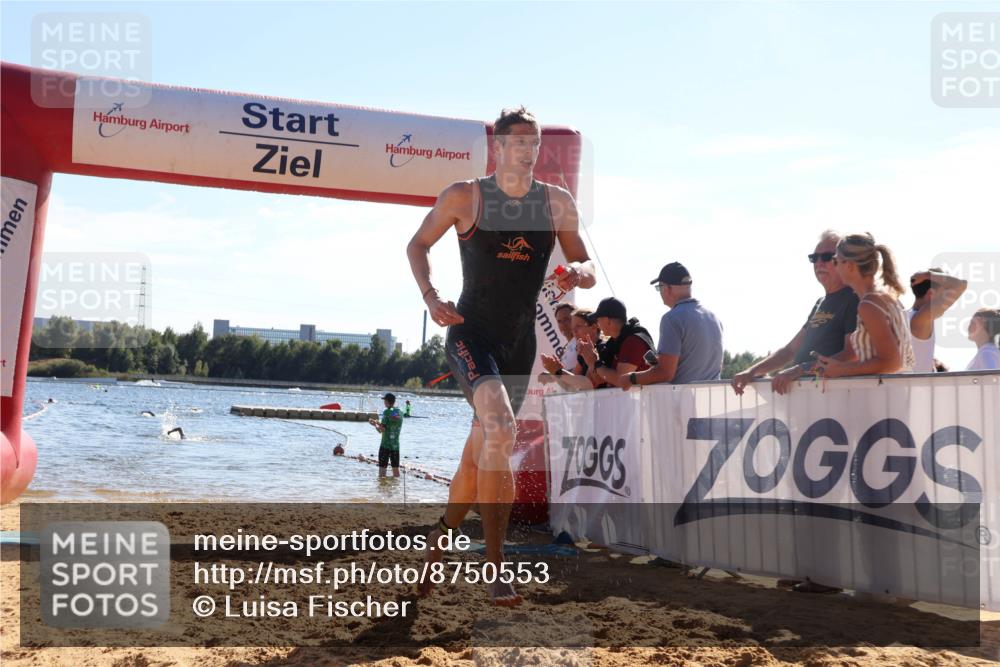 07.09.2025 - 19. Norderstedt Triathlon Luisa Fischer http://msf.ph/oto/8750553 07.09.2025 15:27:09 Schwimmen 522 meine-sportfotos.de