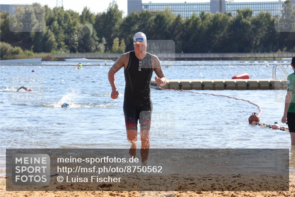 07.09.2025 - 19. Norderstedt Triathlon Luisa Fischer http://msf.ph/oto/8750562 07.09.2025 15:27:22 Schwimmen 508 meine-sportfotos.de