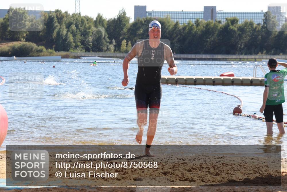 07.09.2025 - 19. Norderstedt Triathlon Luisa Fischer http://msf.ph/oto/8750568 07.09.2025 15:27:23 Schwimmen 508 meine-sportfotos.de