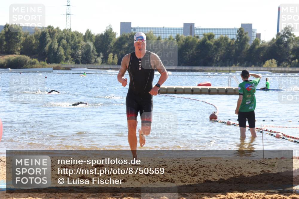 07.09.2025 - 19. Norderstedt Triathlon Luisa Fischer http://msf.ph/oto/8750569 07.09.2025 15:27:23 Schwimmen 508 meine-sportfotos.de