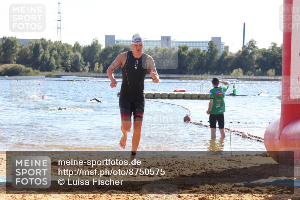 07.09.2025 - 19. Norderstedt Triathlon Luisa Fischer http://msf.ph/oto/8750575 07.09.2025 15:27:23 Schwimmen 508 meine-sportfotos.de
