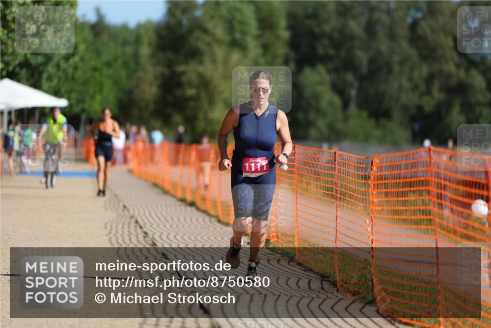 07.09.2025 - 19. Norderstedt Triathlon Michael Strokosch http://msf.ph/oto/8750580 07.09.2025 10:30:17 Laufen 1111 meine-sportfotos.de