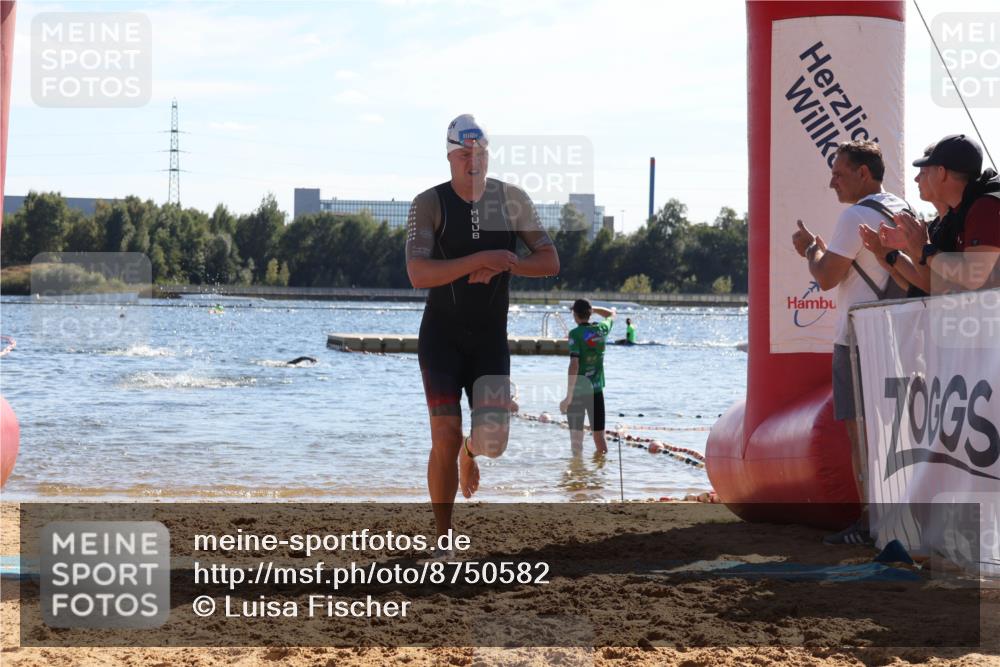 07.09.2025 - 19. Norderstedt Triathlon Luisa Fischer http://msf.ph/oto/8750582 07.09.2025 15:27:24 Schwimmen 508 meine-sportfotos.de