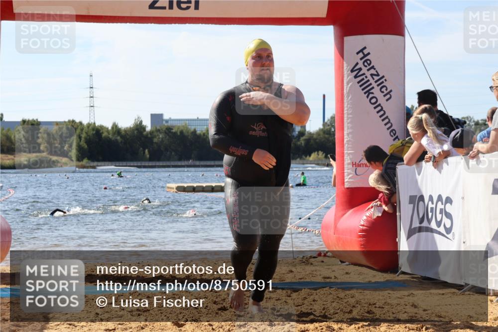 07.09.2025 - 19. Norderstedt Triathlon Luisa Fischer http://msf.ph/oto/8750591 07.09.2025 11:16:05 Schwimmen 186, 190, 1348, 1363 meine-sportfotos.de
