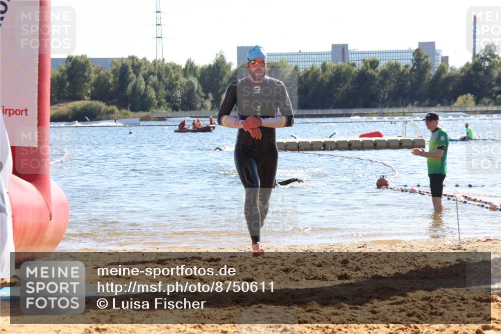 07.09.2025 - 19. Norderstedt Triathlon Luisa Fischer http://msf.ph/oto/8750611 07.09.2025 15:27:41 Schwimmen 514 meine-sportfotos.de