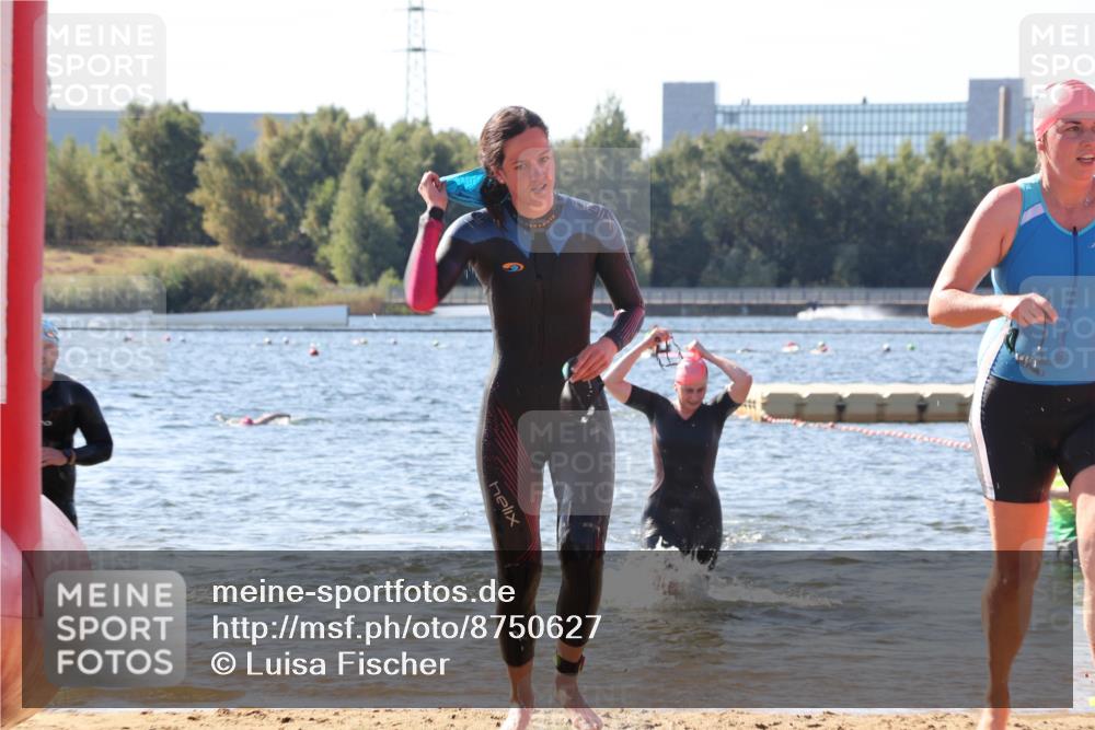 07.09.2025 - 19. Norderstedt Triathlon Luisa Fischer http://msf.ph/oto/8750627 07.09.2025 11:16:21 Schwimmen 793, 1244, 1334 meine-sportfotos.de