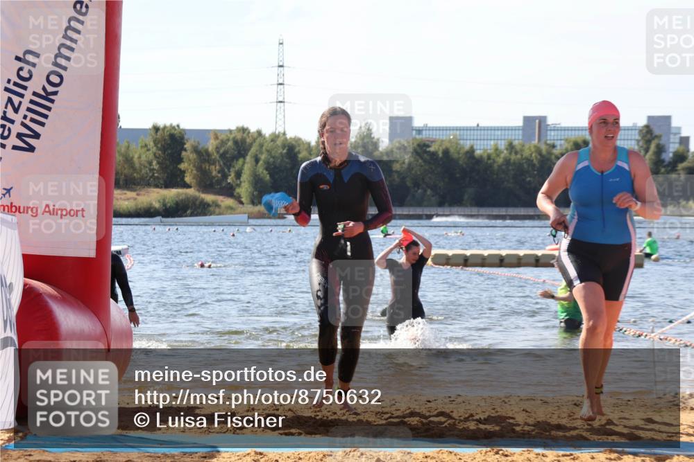 07.09.2025 - 19. Norderstedt Triathlon Luisa Fischer http://msf.ph/oto/8750632 07.09.2025 11:16:21 Schwimmen 793, 1244, 1334 meine-sportfotos.de