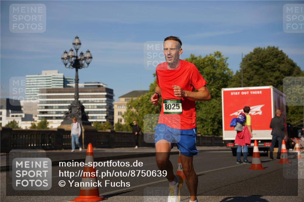 07.09.2025 - BARMER Alsterlauf Yannick Fuchs http://msf.ph/oto/8750639 07.09.2025 09:35:03 Laufen 8025 meine-sportfotos.de