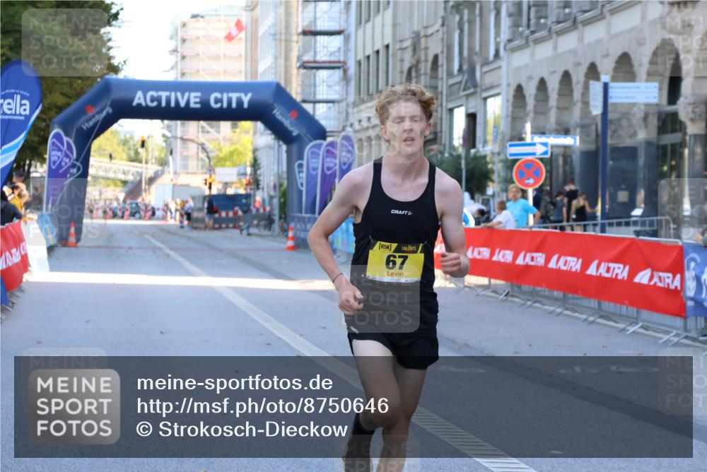 07.09.2025 - BARMER Alsterlauf Strokosch-Dieckow http://msf.ph/oto/8750646 07.09.2025 11:09:05 Ziel  meine-sportfotos.de