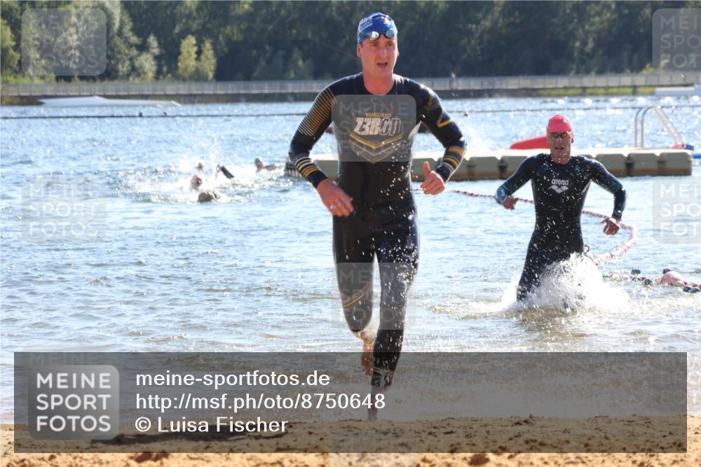 07.09.2025 - 19. Norderstedt Triathlon Luisa Fischer http://msf.ph/oto/8750648 07.09.2025 15:27:51 Schwimmen 514, 517, 537 meine-sportfotos.de