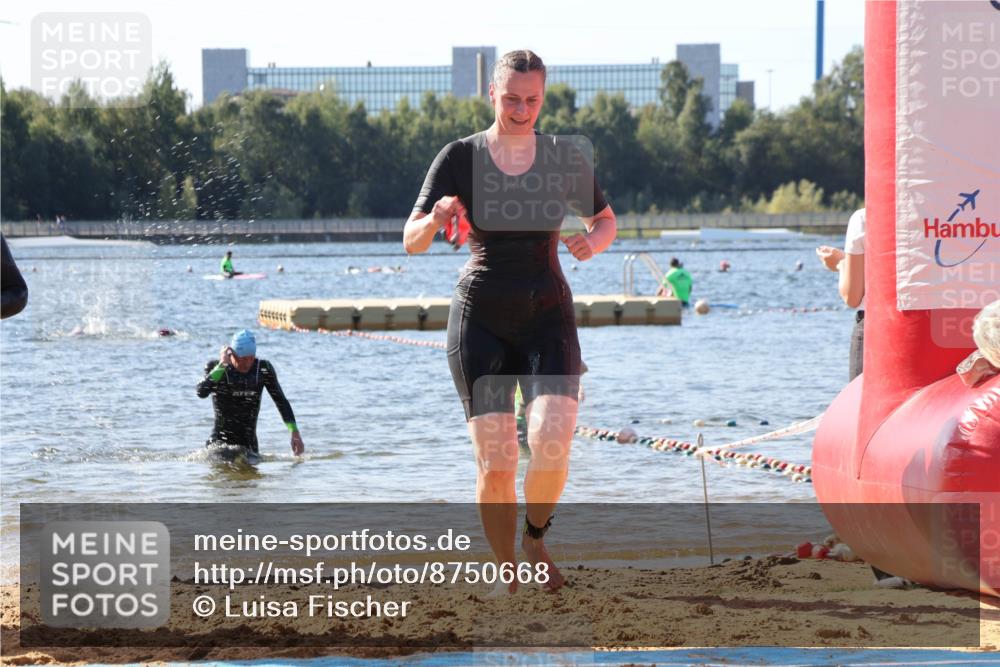 07.09.2025 - 19. Norderstedt Triathlon Luisa Fischer http://msf.ph/oto/8750668 07.09.2025 11:16:26 Schwimmen 281, 793, 1244, 1334 meine-sportfotos.de