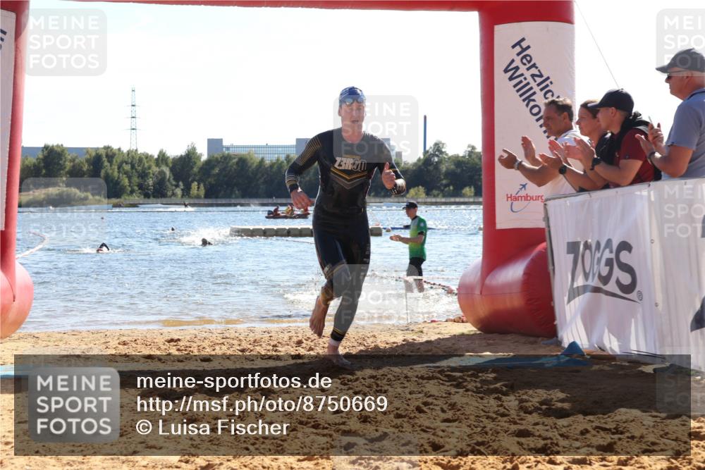 07.09.2025 - 19. Norderstedt Triathlon Luisa Fischer http://msf.ph/oto/8750669 07.09.2025 15:27:53 Schwimmen 514, 517, 537 meine-sportfotos.de