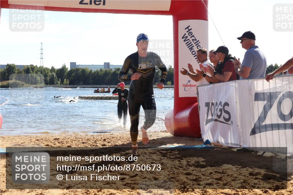 07.09.2025 - 19. Norderstedt Triathlon Luisa Fischer http://msf.ph/oto/8750673 07.09.2025 15:27:54 Schwimmen 514, 517, 537 meine-sportfotos.de