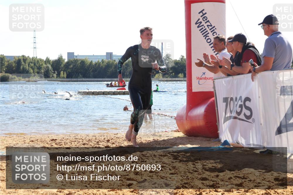 07.09.2025 - 19. Norderstedt Triathlon Luisa Fischer http://msf.ph/oto/8750693 07.09.2025 15:27:56 Schwimmen 517, 537 meine-sportfotos.de