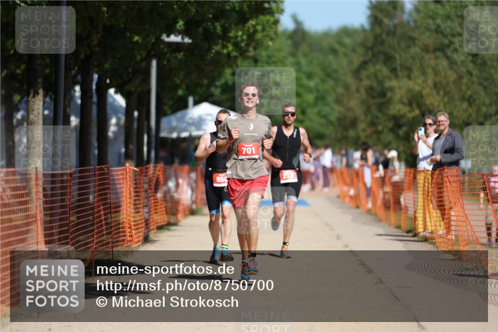 07.09.2025 - 19. Norderstedt Triathlon Michael Strokosch http://msf.ph/oto/8750700 07.09.2025 12:44:08 Laufen 212, 701, 850 meine-sportfotos.de