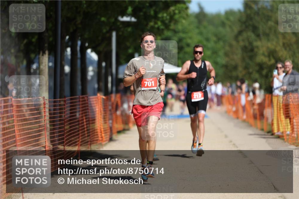 07.09.2025 - 19. Norderstedt Triathlon Michael Strokosch http://msf.ph/oto/8750714 07.09.2025 12:44:09 Laufen 212, 701, 850 meine-sportfotos.de