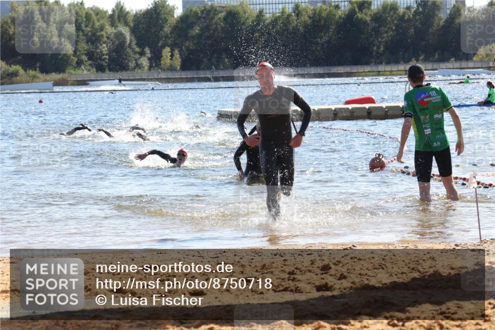 07.09.2025 - 19. Norderstedt Triathlon Luisa Fischer http://msf.ph/oto/8750718 07.09.2025 15:28:14 Schwimmen 498 meine-sportfotos.de