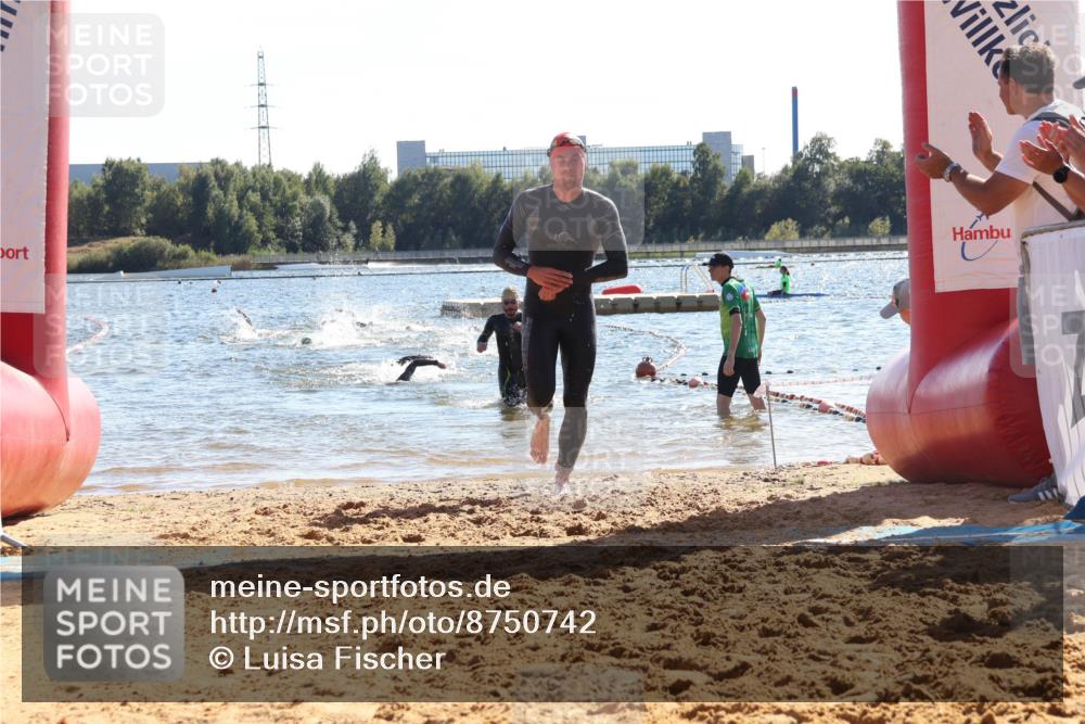 07.09.2025 - 19. Norderstedt Triathlon Luisa Fischer http://msf.ph/oto/8750742 07.09.2025 15:28:17 Schwimmen 498, 550 meine-sportfotos.de