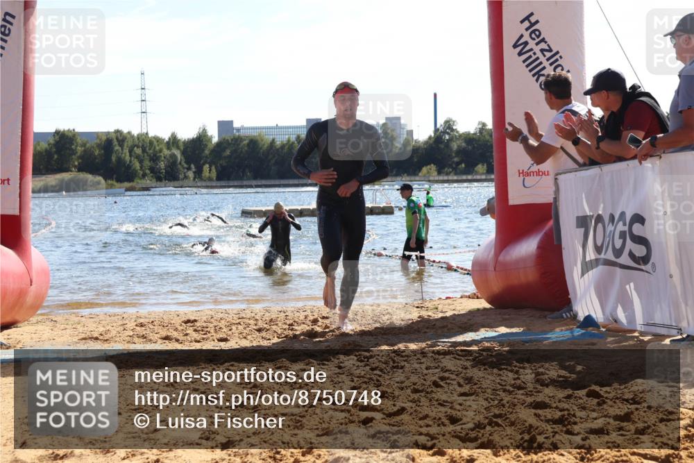 07.09.2025 - 19. Norderstedt Triathlon Luisa Fischer http://msf.ph/oto/8750748 07.09.2025 15:28:17 Schwimmen 498, 550 meine-sportfotos.de