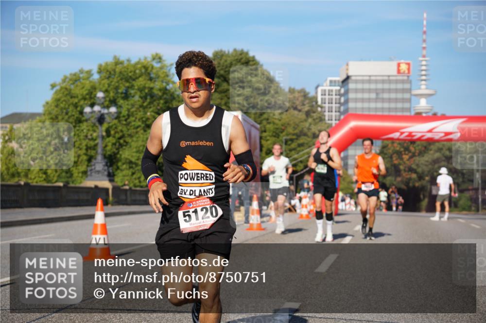 07.09.2025 - BARMER Alsterlauf Yannick Fuchs http://msf.ph/oto/8750751 07.09.2025 09:35:12 Laufen 36, 5120 meine-sportfotos.de