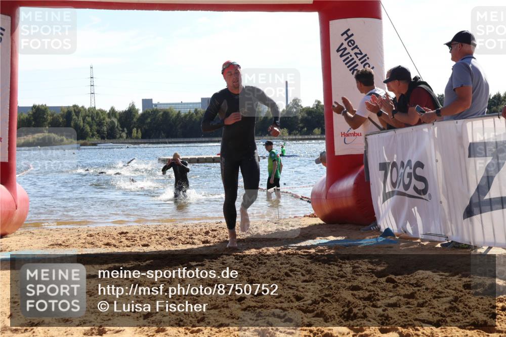 07.09.2025 - 19. Norderstedt Triathlon Luisa Fischer http://msf.ph/oto/8750752 07.09.2025 15:28:18 Schwimmen 498, 550 meine-sportfotos.de