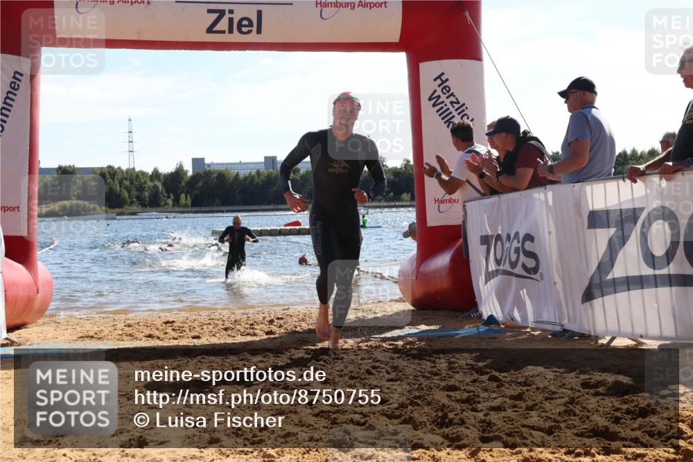 07.09.2025 - 19. Norderstedt Triathlon Luisa Fischer http://msf.ph/oto/8750755 07.09.2025 15:28:18 Schwimmen 498, 550 meine-sportfotos.de