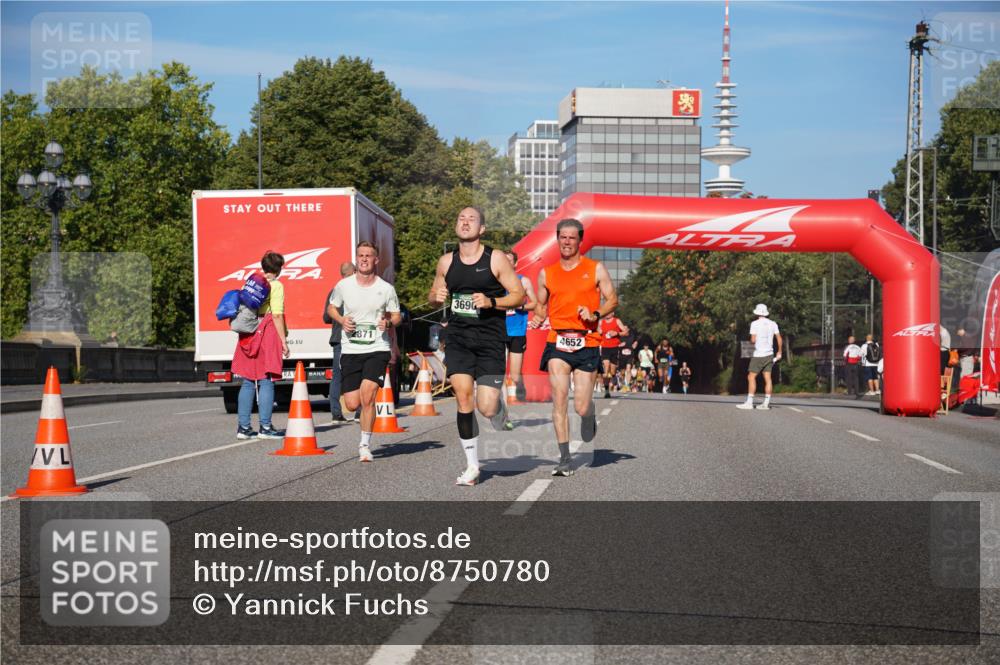 07.09.2025 - BARMER Alsterlauf Yannick Fuchs http://msf.ph/oto/8750780 07.09.2025 09:35:13 Laufen 1, 3690, 4652 meine-sportfotos.de