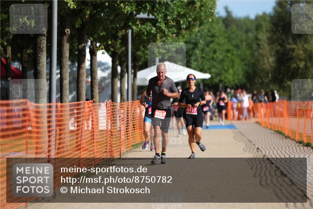07.09.2025 - 19. Norderstedt Triathlon Michael Strokosch http://msf.ph/oto/8750782 07.09.2025 10:31:34 Laufen 1151 meine-sportfotos.de
