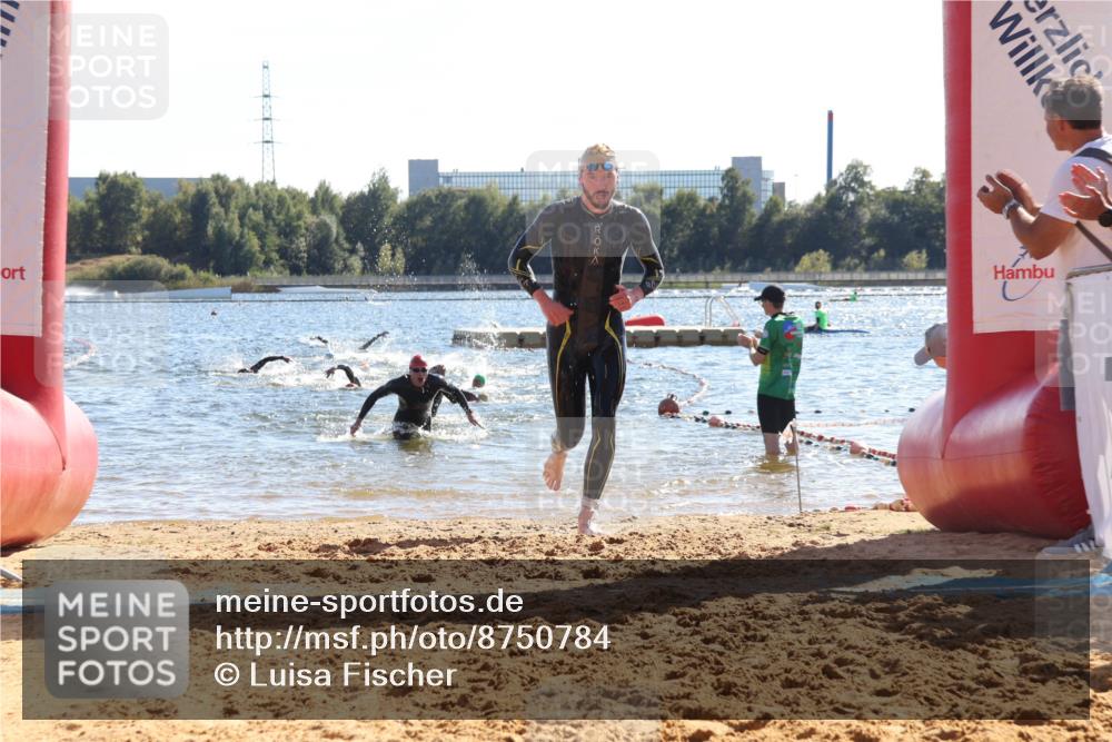 07.09.2025 - 19. Norderstedt Triathlon Luisa Fischer http://msf.ph/oto/8750784 07.09.2025 15:28:22 Schwimmen 498, 550 meine-sportfotos.de