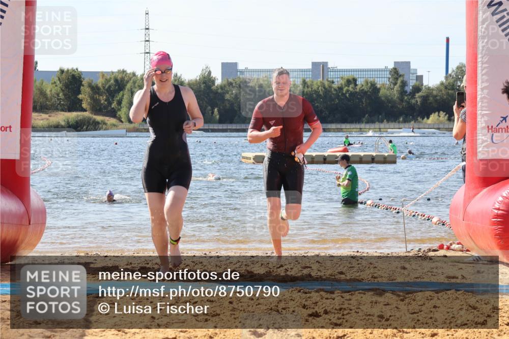 07.09.2025 - 19. Norderstedt Triathlon Luisa Fischer http://msf.ph/oto/8750790 07.09.2025 11:17:08 Schwimmen 280, 1288 meine-sportfotos.de