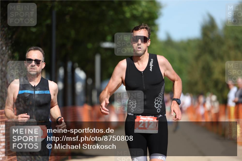 07.09.2025 - 19. Norderstedt Triathlon Michael Strokosch http://msf.ph/oto/8750808 07.09.2025 12:44:14 Laufen 212, 701, 850 meine-sportfotos.de