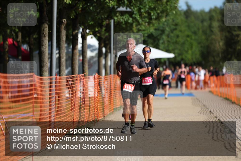 07.09.2025 - 19. Norderstedt Triathlon Michael Strokosch http://msf.ph/oto/8750811 07.09.2025 10:31:36 Laufen 1117, 1151 meine-sportfotos.de