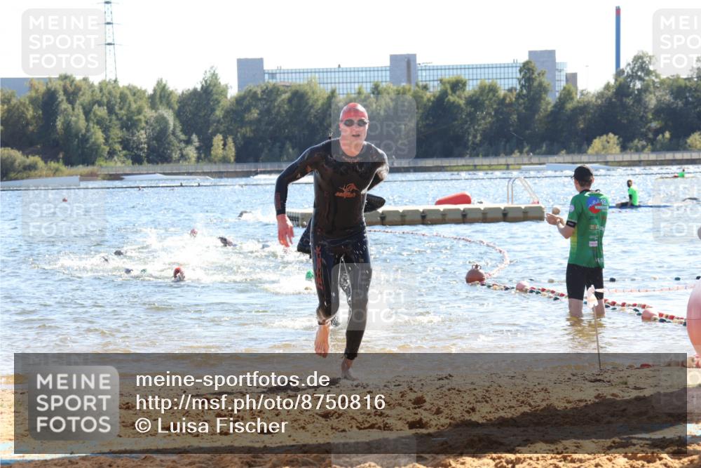 07.09.2025 - 19. Norderstedt Triathlon Luisa Fischer http://msf.ph/oto/8750816 07.09.2025 15:28:27 Schwimmen 498, 499, 513, 550 meine-sportfotos.de
