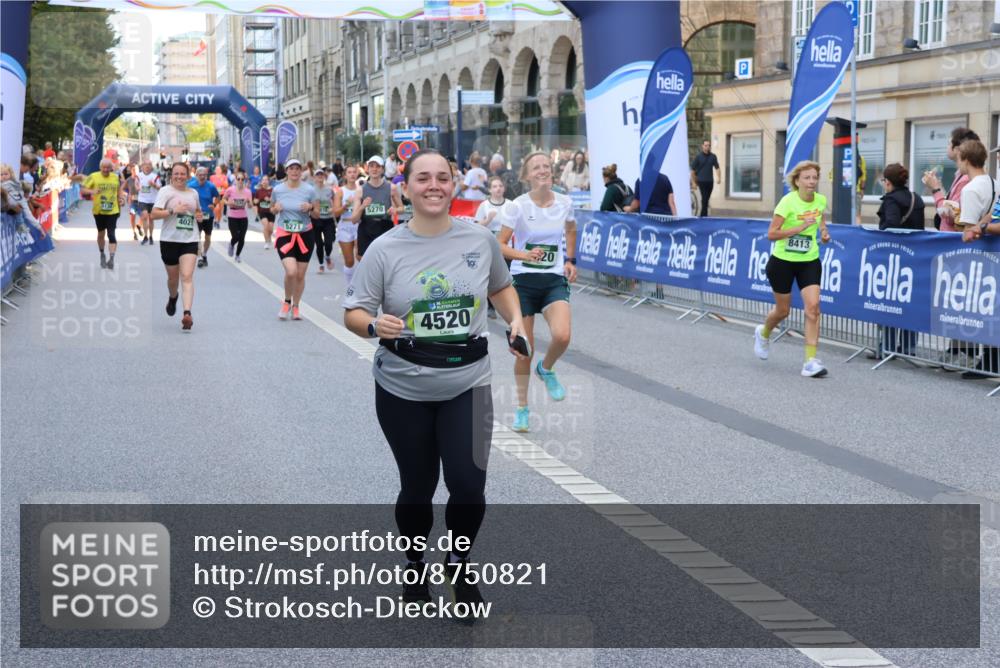 07.09.2025 - BARMER Alsterlauf Strokosch-Dieckow http://msf.ph/oto/8750821 07.09.2025 10:15:20 Ziel 2132, 2698, 2950, 3002, 3540, 3774, 3776, 3781, 4007, 4209, 4210, 4268, 4318, 4473, 5507, 5761, 6047, 6263, 6266, 6267, 6273, 8310 meine-sportfotos.de