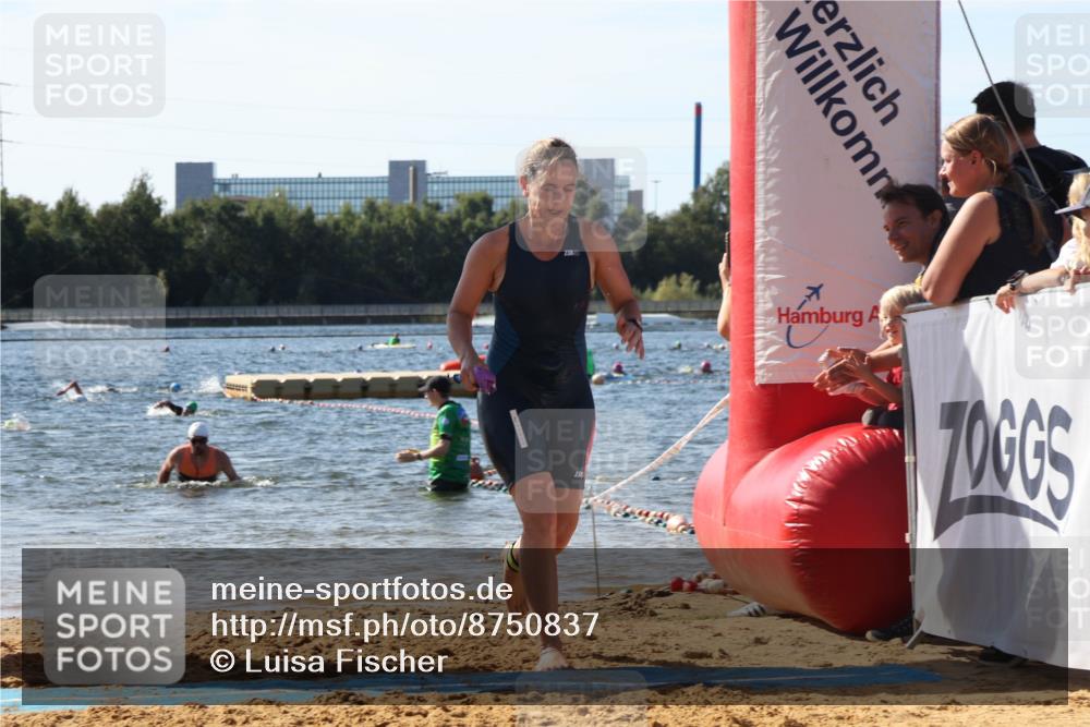 07.09.2025 - 19. Norderstedt Triathlon Luisa Fischer http://msf.ph/oto/8750837 07.09.2025 11:17:22 Schwimmen 280, 773 meine-sportfotos.de